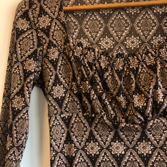 Le Chateau 2 piece - Picture 4 of 4